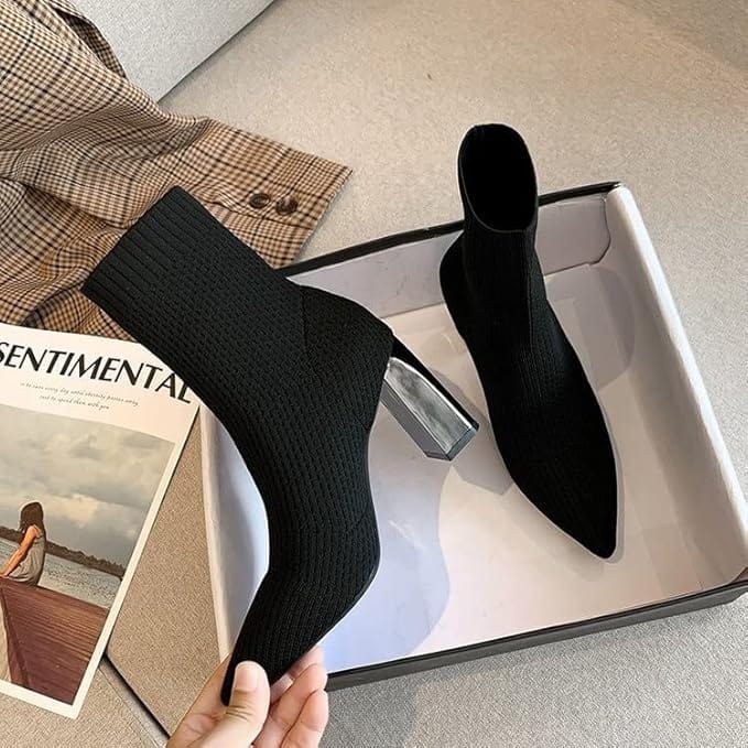 Elegante Women's All-Season Healed Boots
